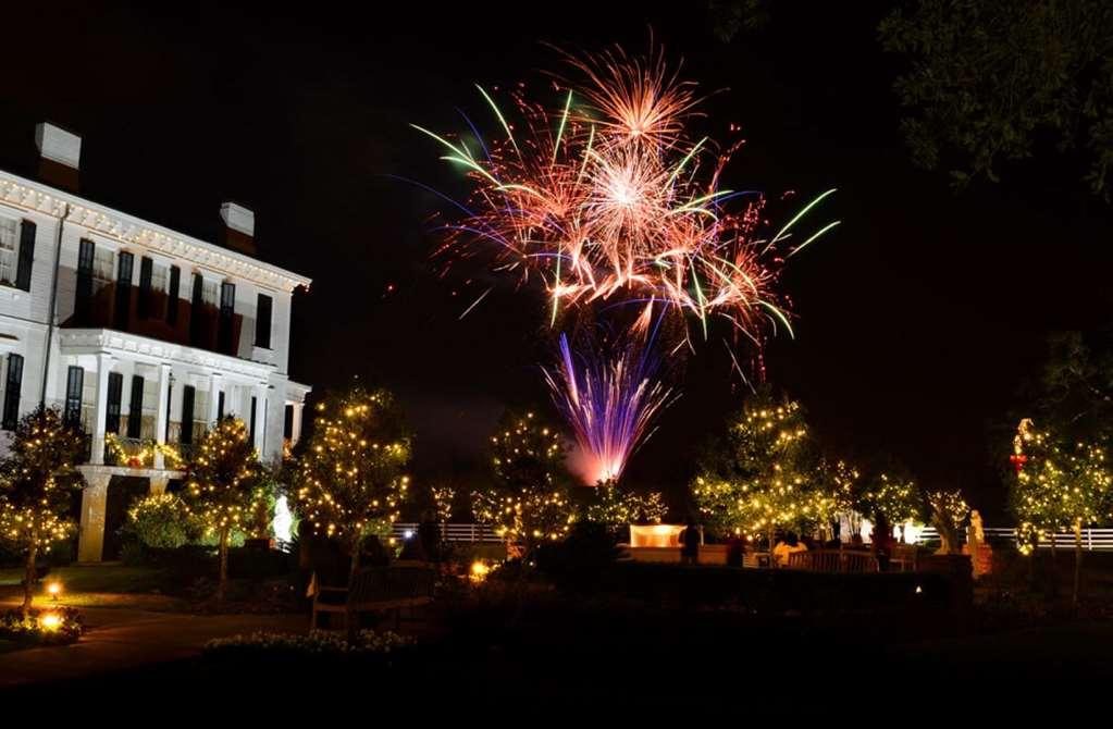 Nottoway Plantation And White Castle